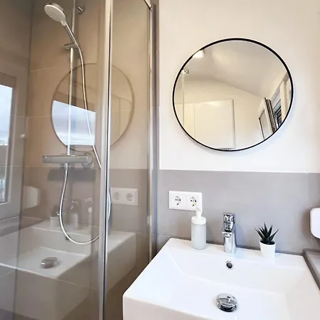 Geraeumig & Modern - Vollausgestattet Apartamento